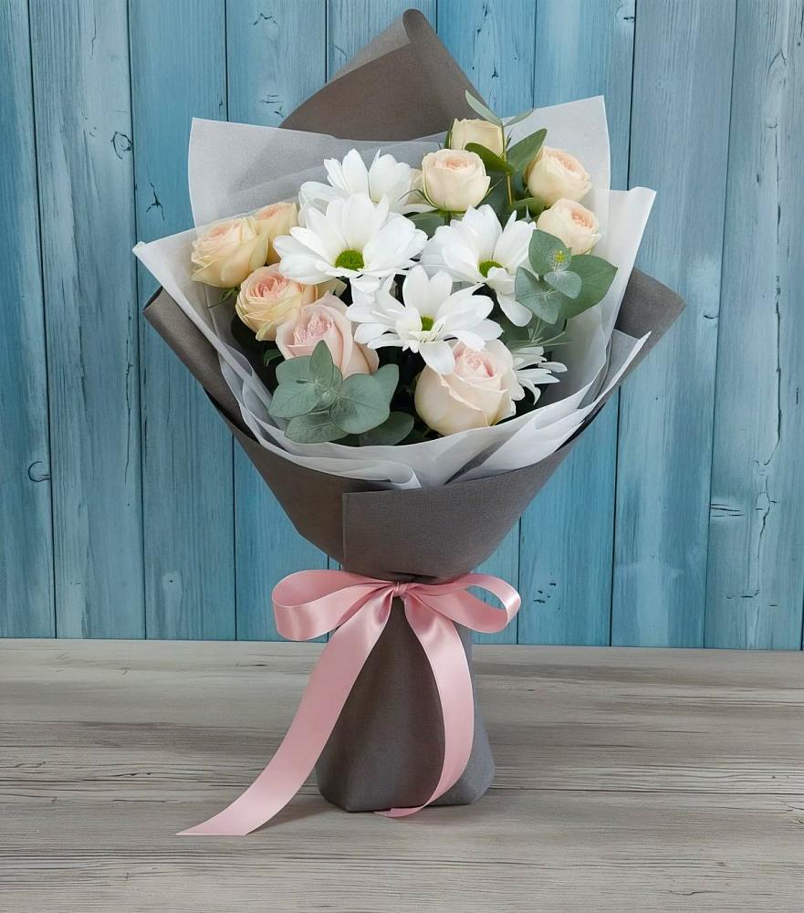 Букет цветов из: Хризантемы и Розы в Марьино Сергиево-Посадский района