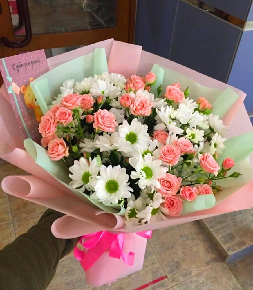 Букет цветов из: Розы и Хризантемы в Марьино Сергиево-Посадский района