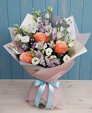 Букет цветов из:  Лизиантусы, Розы, Альстромерии и Гипсофила в Марьино Сергиево-Посадский района