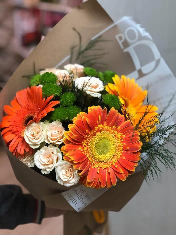 Букет цветов из: Герберы, Хризантемы и Розы в Марьино Сергиево-Посадский района